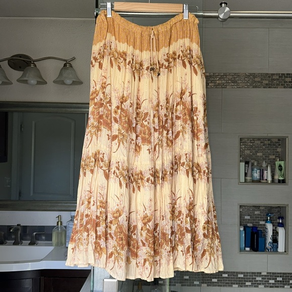 spell coco lei skirt (plz read note) - Picture 5 of 8